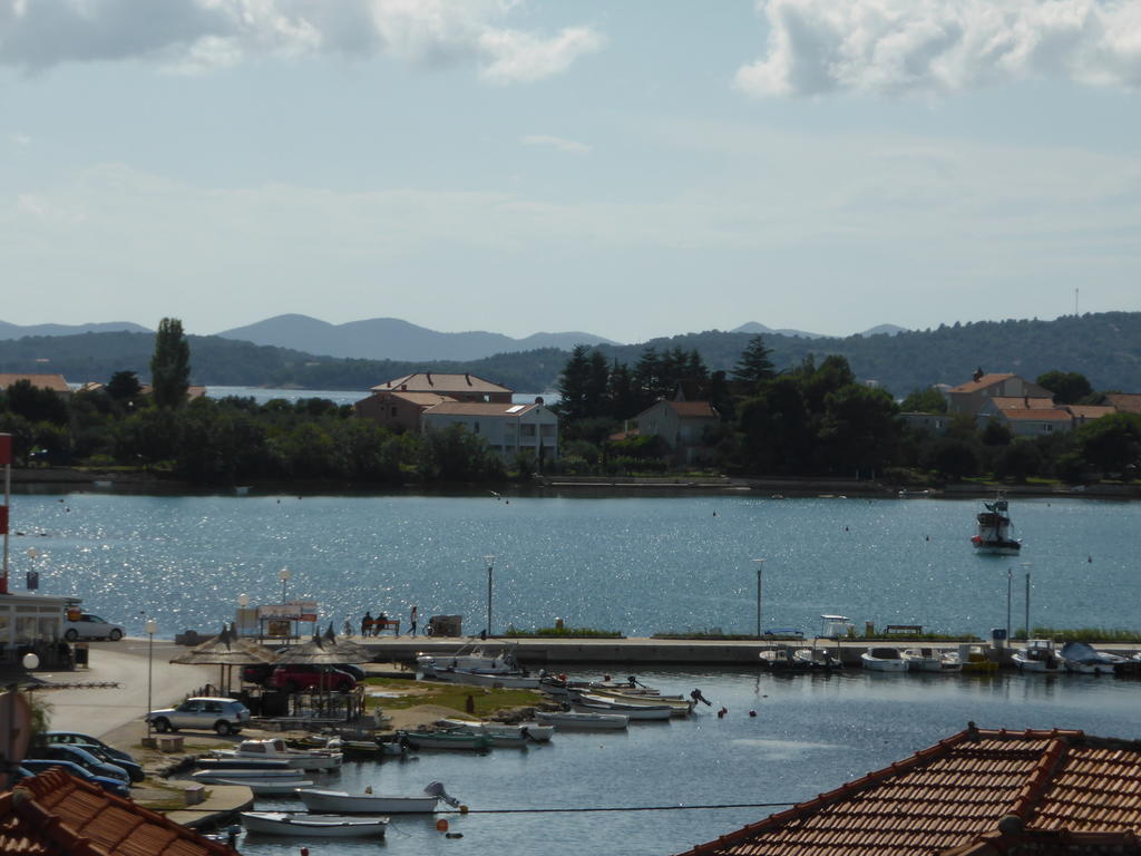 Apartments Angelina Sukošan エクステリア 写真