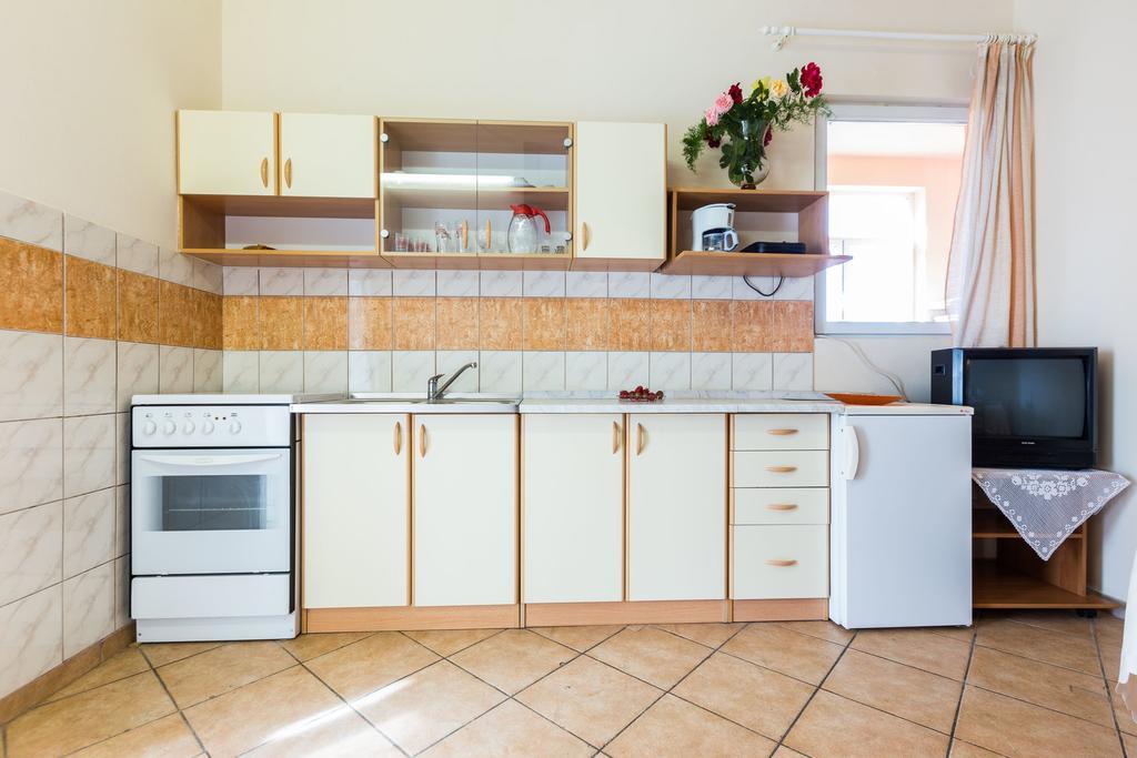 Apartments Angelina Sukošan エクステリア 写真
